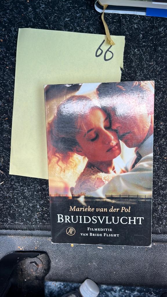 Bruidsvlucht - Marieke van der Pol (Filmeditie), Ophalen of Verzenden, Zo goed als nieuw, Nederland