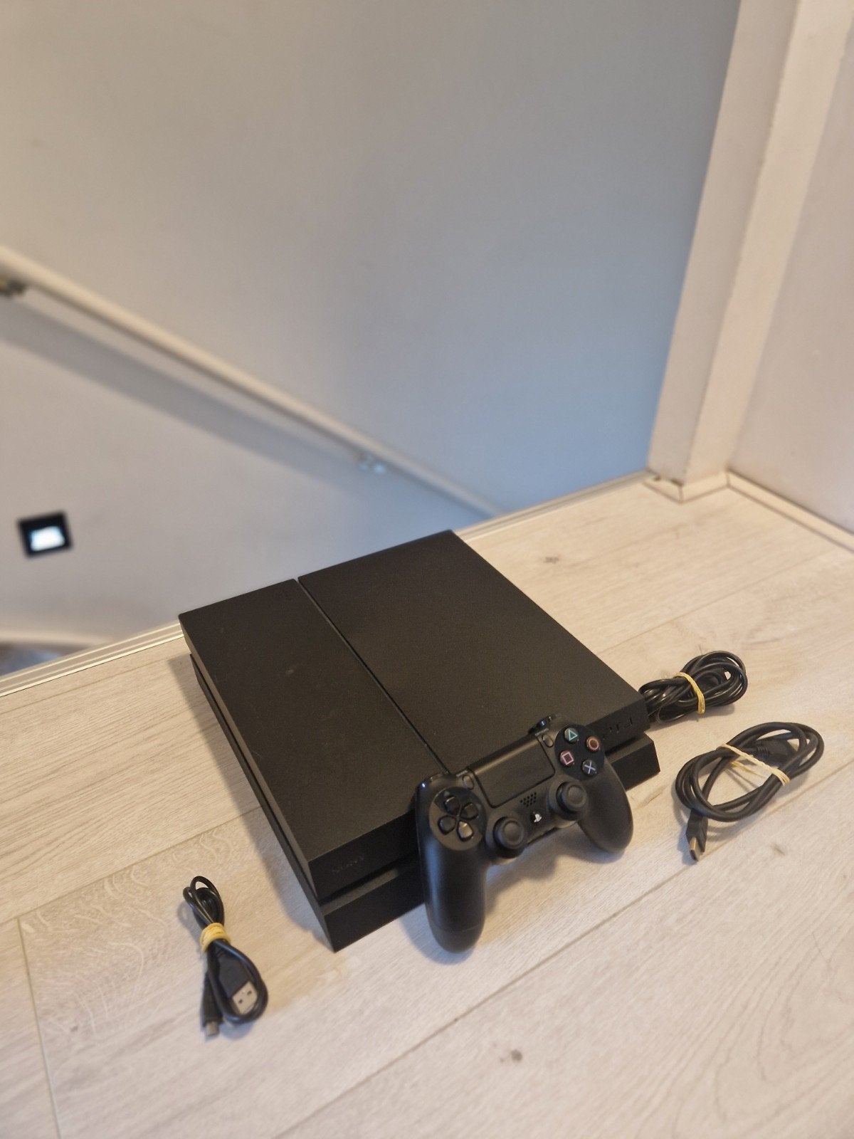 PS4 1TB + Sony controller - Uitstekende staat & Compleet, Ophalen of Verzenden, Zo goed als nieuw, Met 1 controller, Original