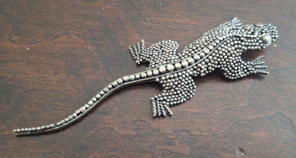 Balinese zilveren hagedis broche, Sieraden, Tassen en Uiterlijk, Broches, Ophalen of Verzenden, Zo goed als nieuw, Zilver, Zilver