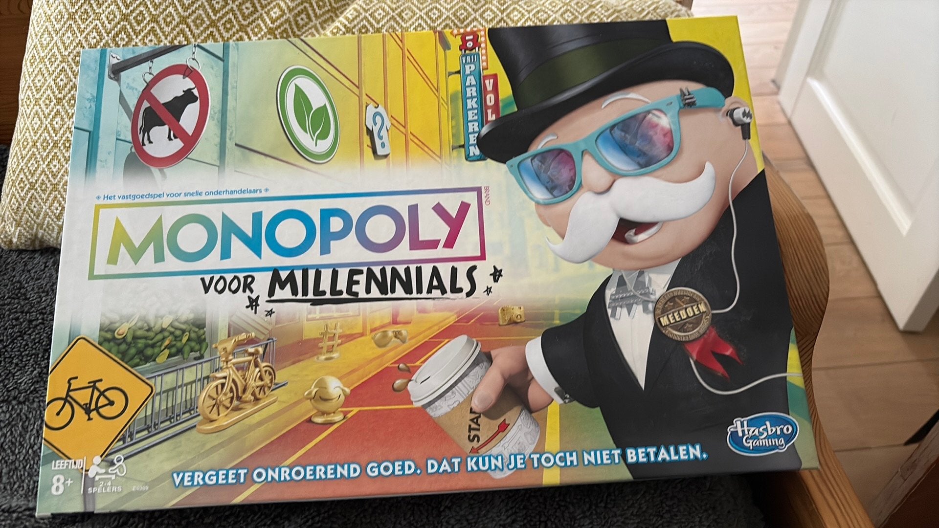 Monopoly voor millenials, Ophalen, Zo goed als nieuw