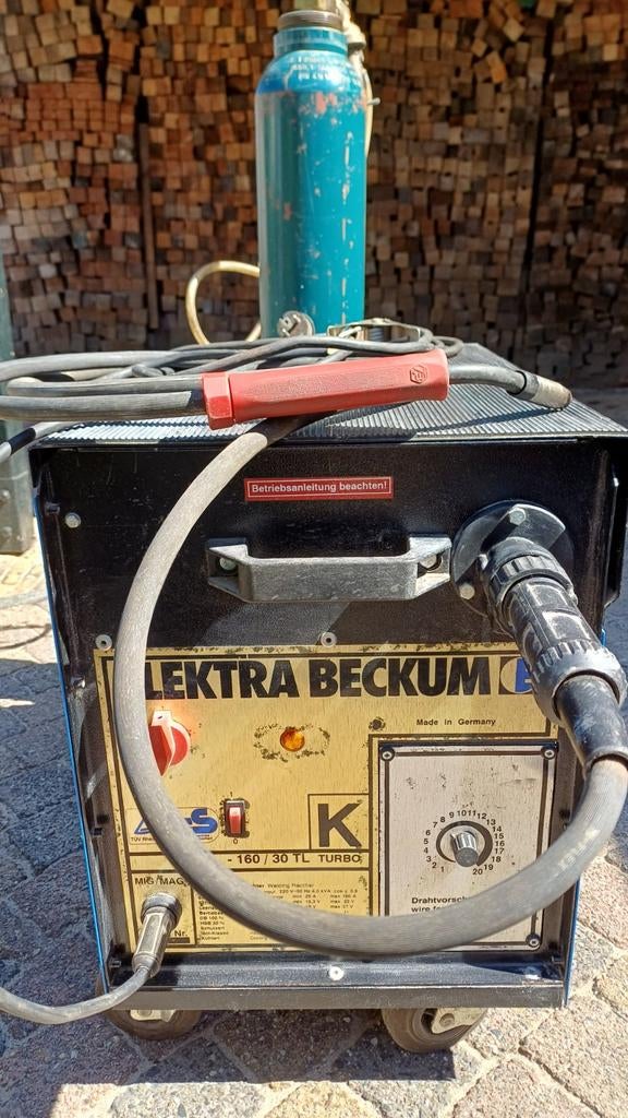 MIG/MAG LASAPPARAAT ELEKTRA  BECKUM 160/30 TURBO., Ophalen, 150 tot 250 ampère, Co2