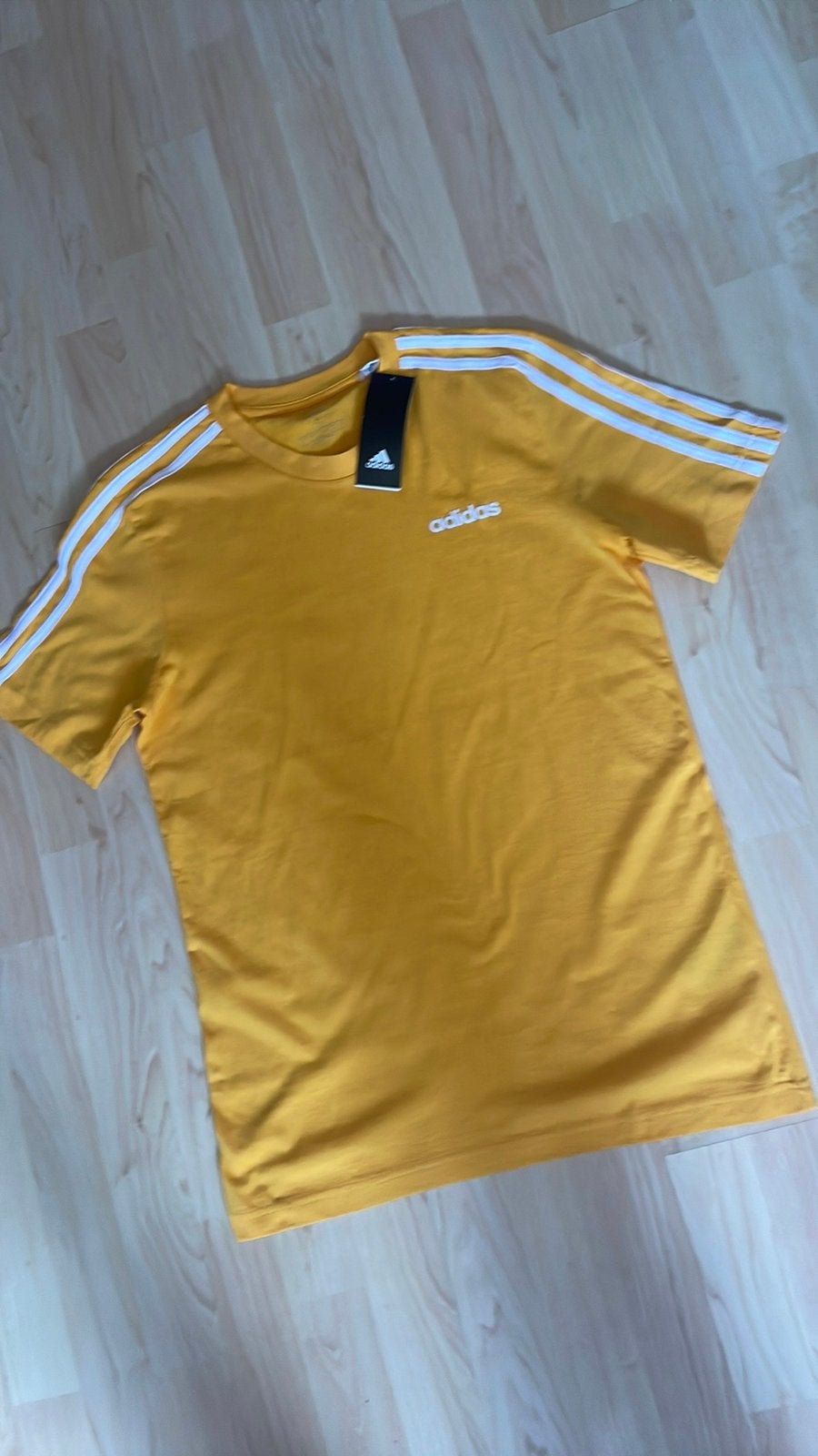 Nieuw maisgeel ADIDAS SHIRT MAAT S, Ophalen of Verzenden, Nieuw