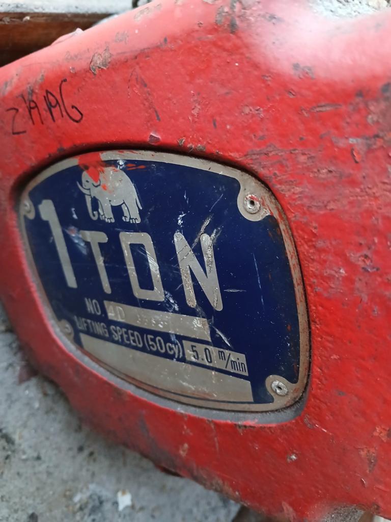 Elektrische takel 1 ton, Ophalen, Gebruikt, Elektrisch