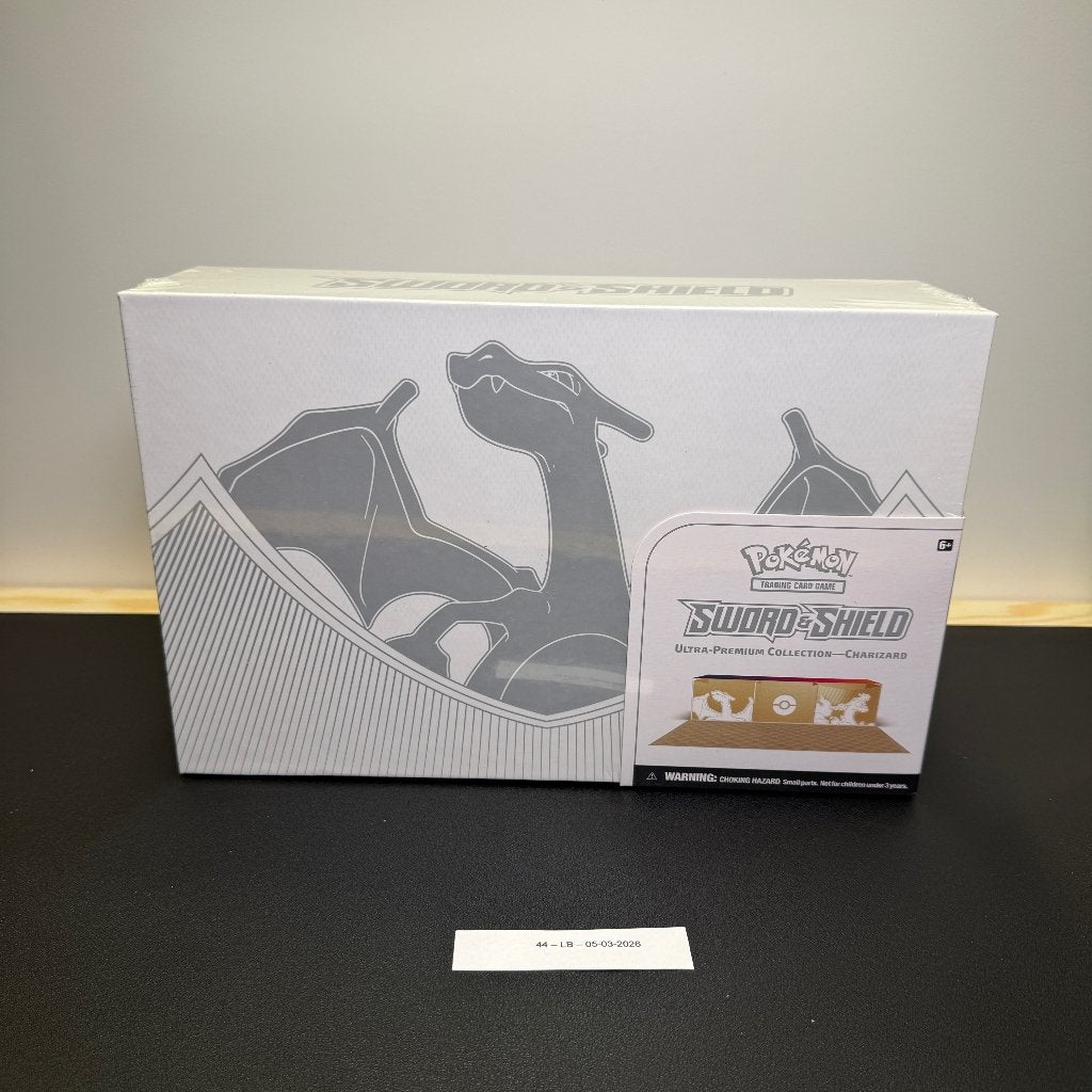 Pokemon Ultra Premium Collection Charizard, Ophalen of Verzenden, Nieuw