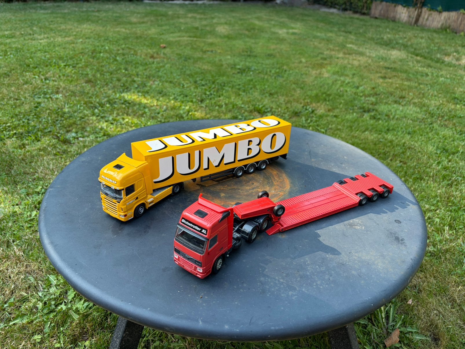 Scania jumbo/ volvo met dieplader, Hobby en Vrije tijd, Ophalen of Verzenden, Bus of Vrachtwagen, Tekno