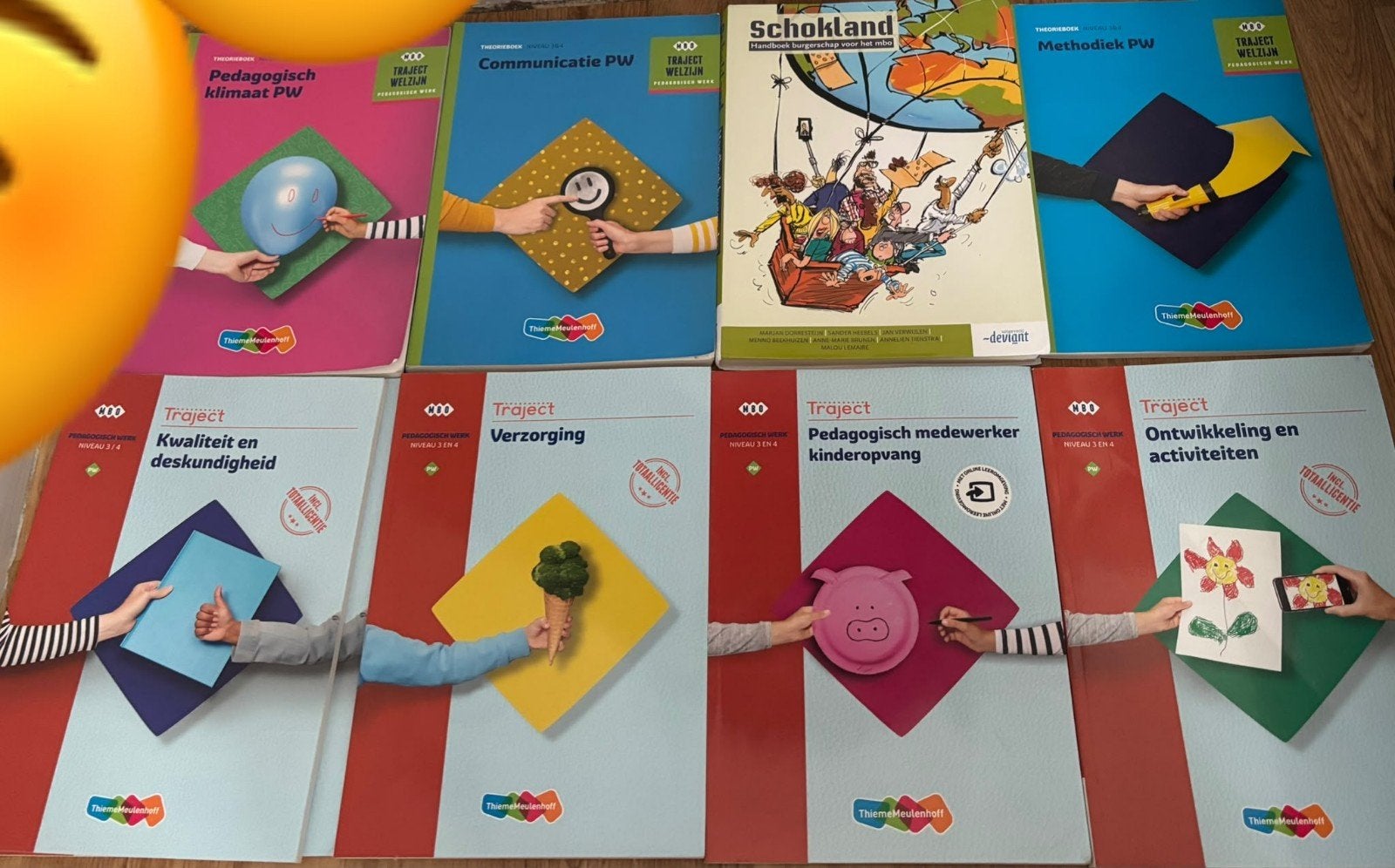 boeken van kinderopvang niveau 4, Boeken, Ophalen, Zo goed als nieuw, Overige niveaus, Overige vakken