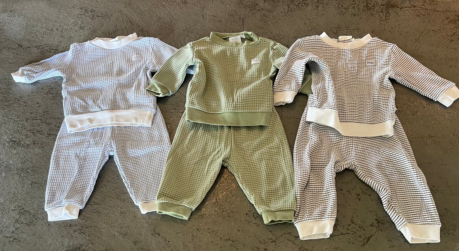 Feetje pyjama’s te koop (3 stuks/maat 62), Ophalen of Verzenden, Zo goed als nieuw, Jongetje of Meisje, Nacht- of Onderkleding