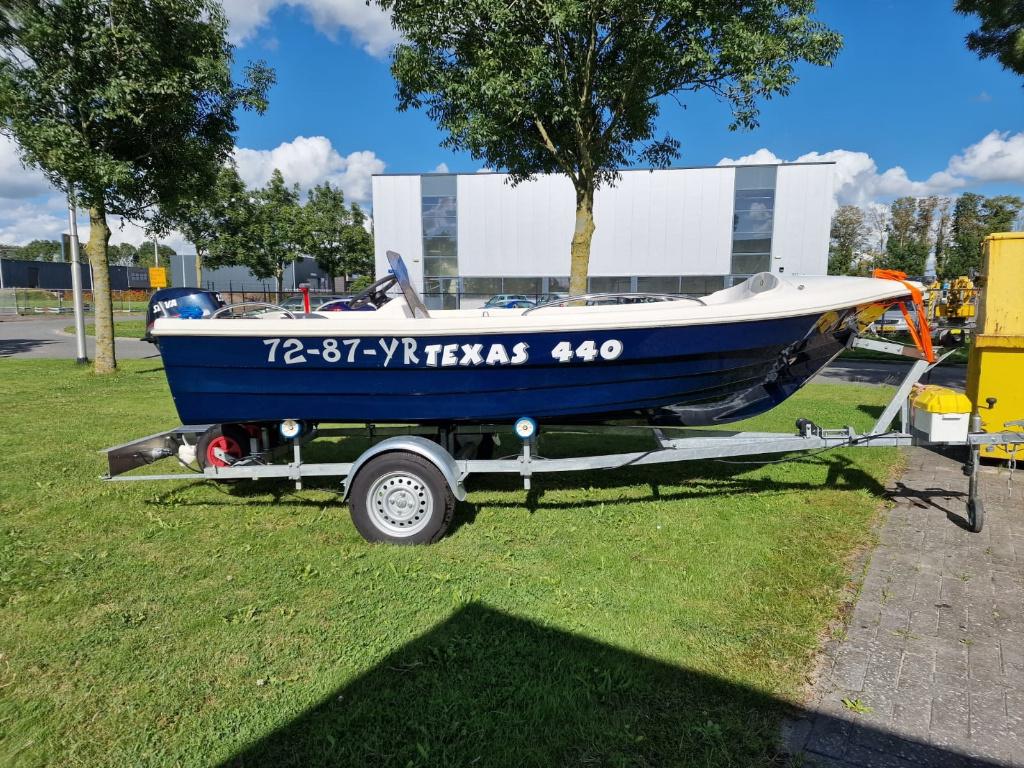 Texas 440 consoleboot met 20 pk motor en kanteltrailer, Ophalen, 10 tot 30 pk, Gebruikt, 3 tot 6 meter