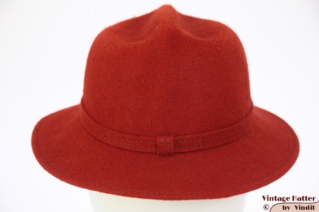 Vintage Dameshoed bruinrood haarvilt 53 =XS gratis verzenden, Ophalen of Verzenden, Gedragen, 55 cm (S, 6⅞ inch) of minder, Hoed