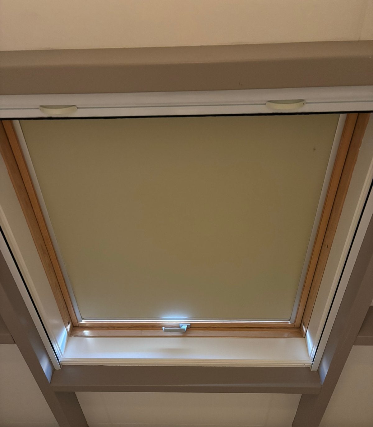 Velux dakraam rolgordijn, Ophalen, Minder dan 80 cm, 80 tot 120 cm, Zo goed als nieuw
