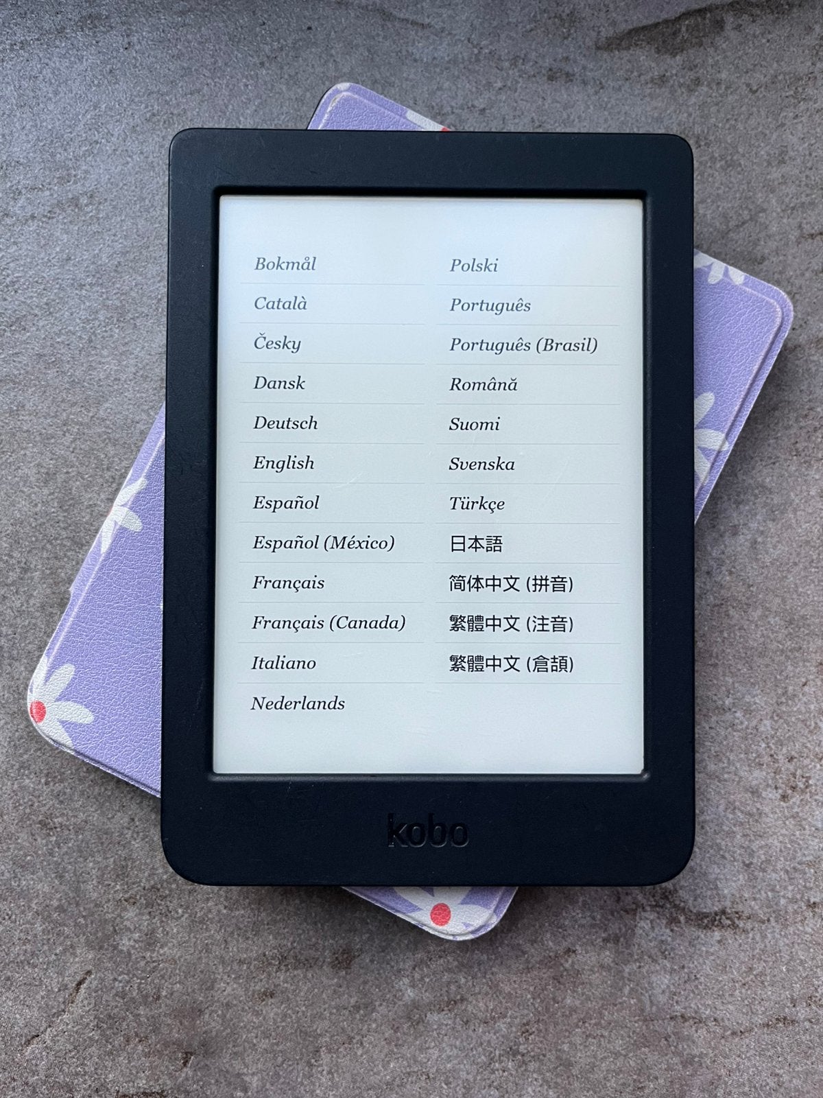 Kobo Nia e-Reader + Cover, Computers en Software, E-readers, Gebruikt, 8 GB, 6 inch of minder, Kobo