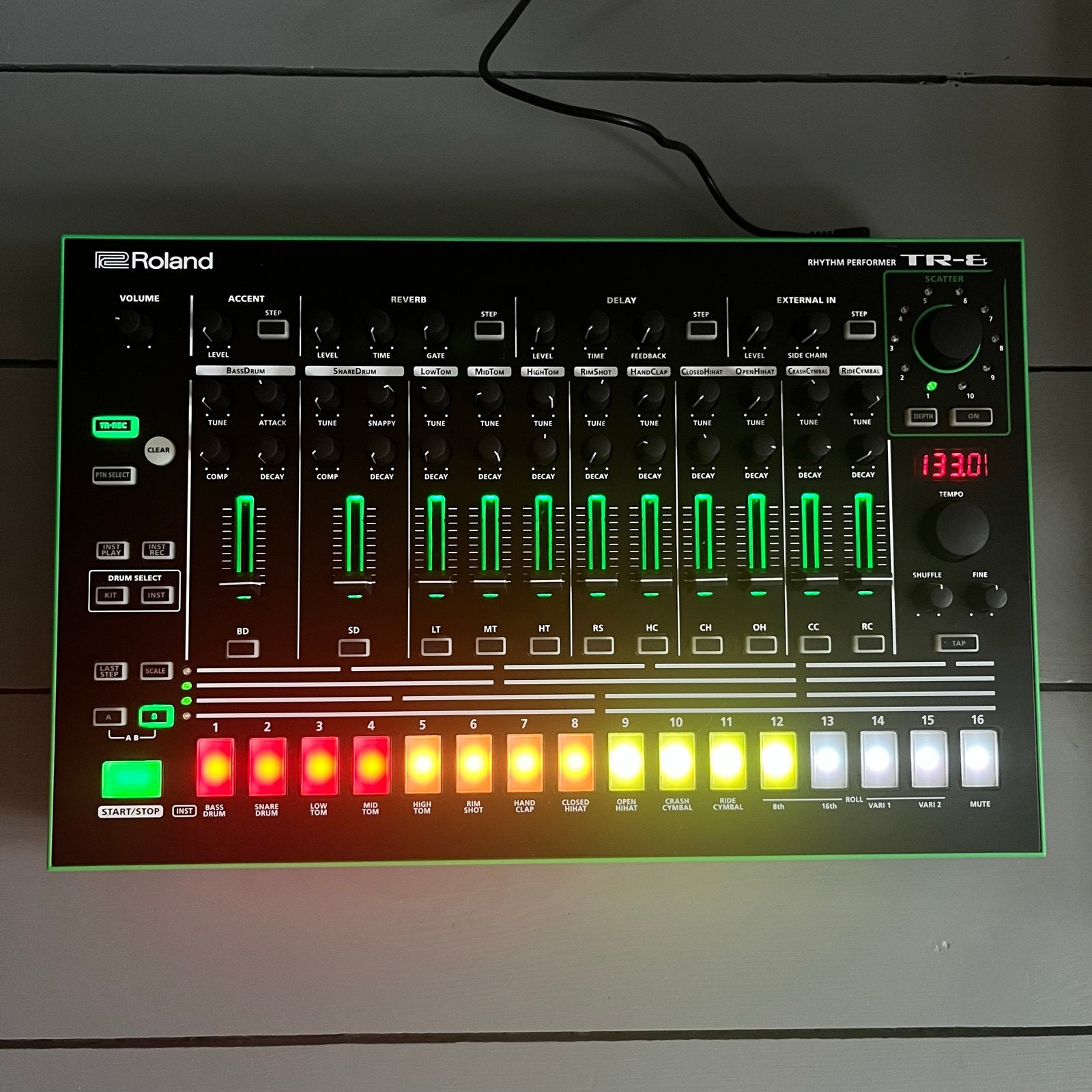 Roland TR-8 Rhythm Performer, Muziek en Instrumenten, Ophalen of Verzenden, Gebruikt, Roland