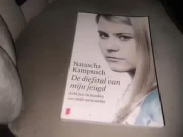 Natascha Kampusch - De diefstal van mijn jeugd, Boeken, Gelezen, Europa overig, Verzenden, Natascha Kampusch
