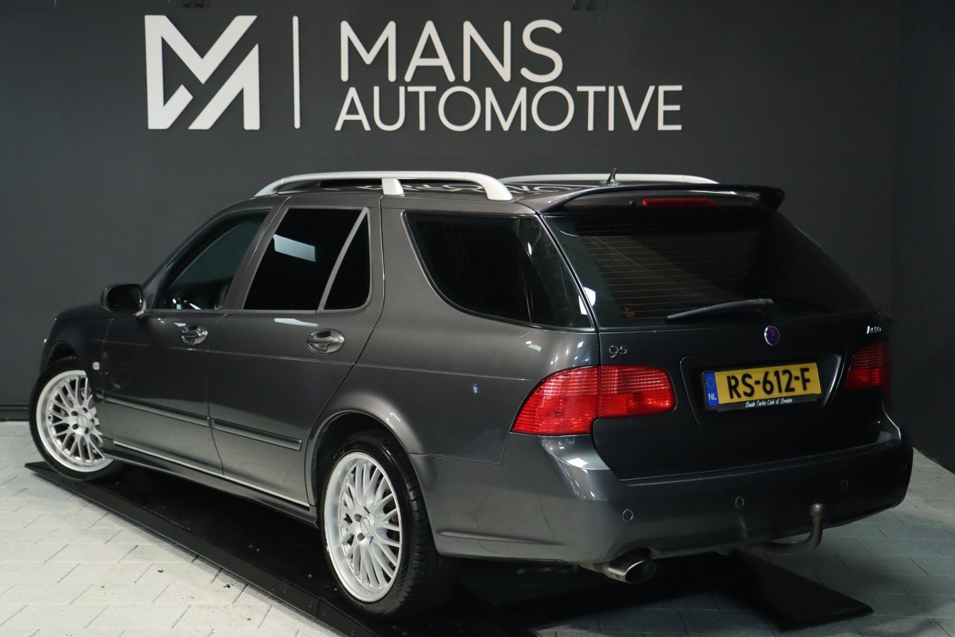 Saab 9-5 Estate 2.3t Business / SCHUIFDAK / MEMORY / TREKHAA, Auto's, Voorwielaandrijving, Zwart, 2290 cc, Overige brandstoffen