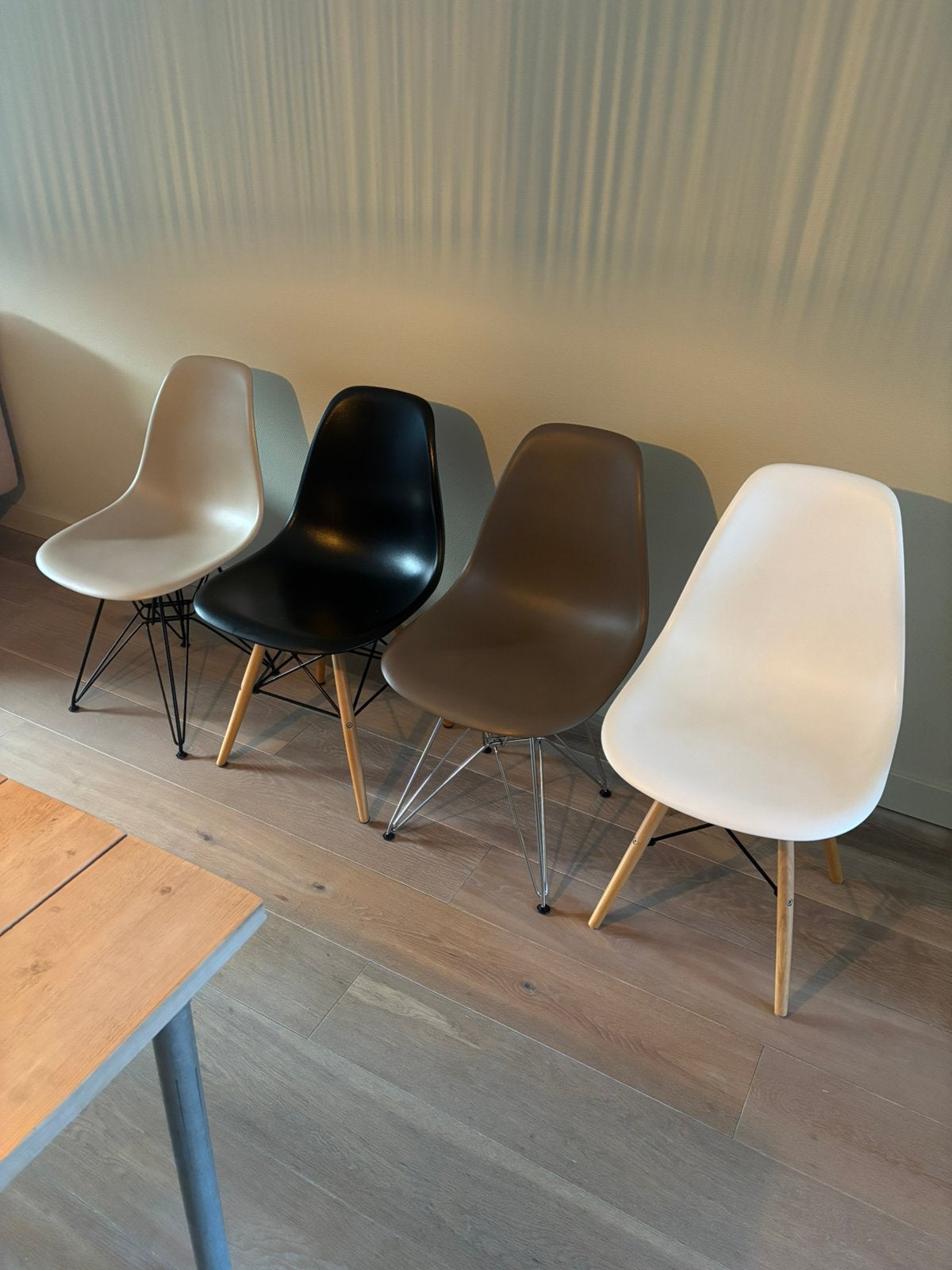 Stoel, Ophalen, Bruin, 75 m² of meer, Zo goed als nieuw