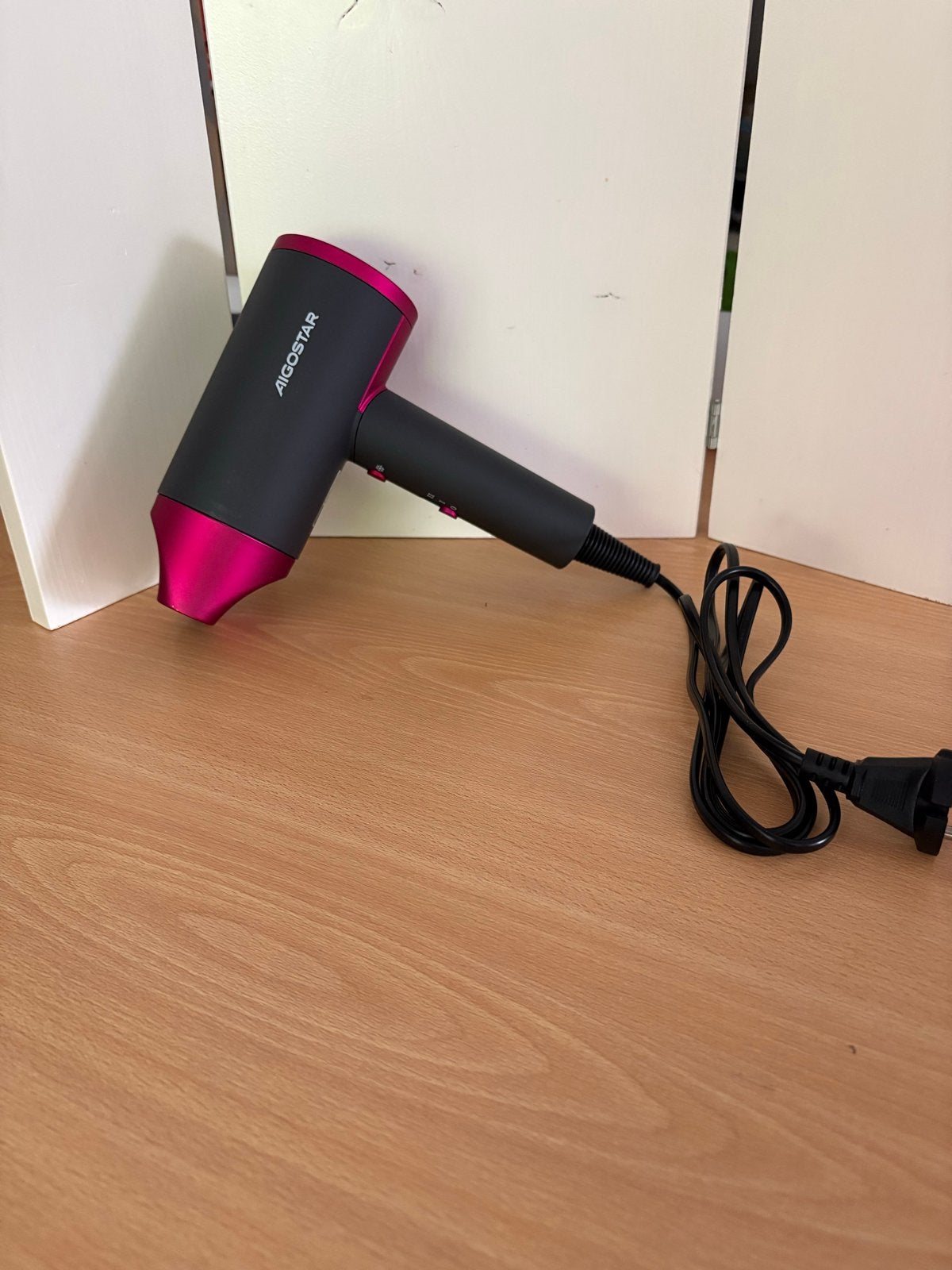 Aigostar Föhn - Klein en Compact - Haarverzorging, Witgoed en Apparatuur, Ophalen of Verzenden, Zo goed als nieuw, Haarverzorging
