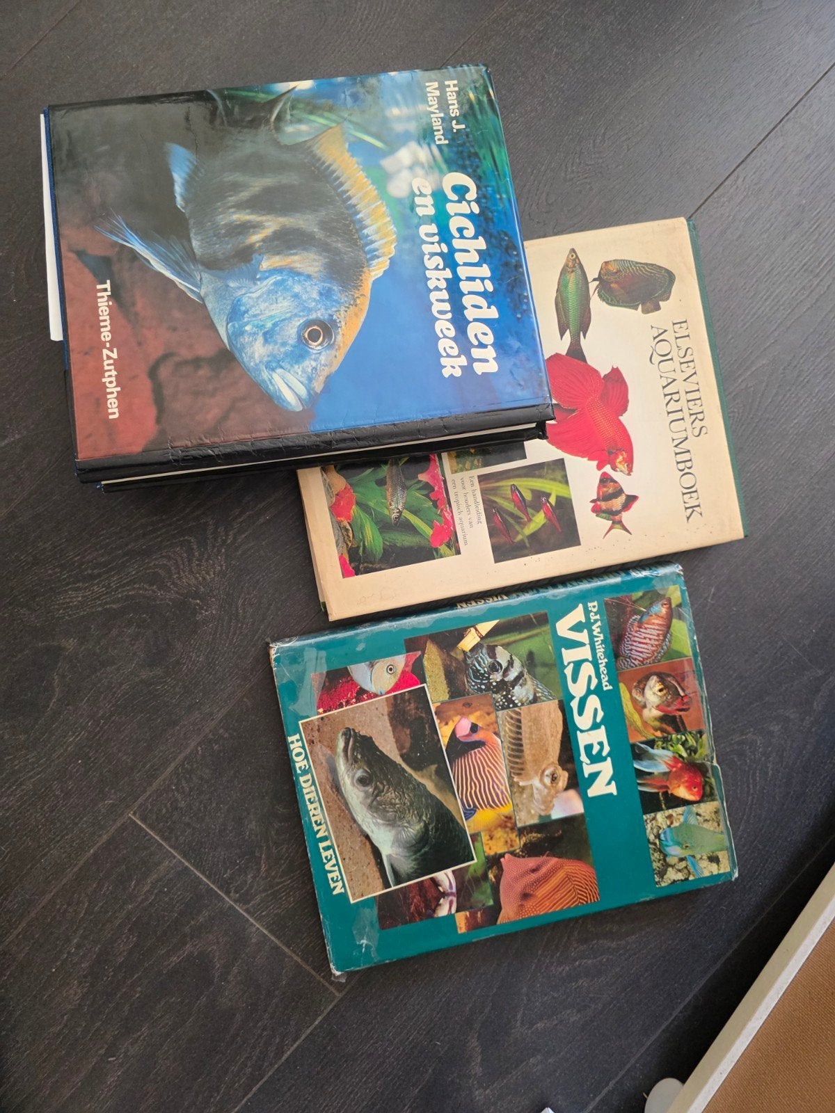 Gratis Amstelveen - Boeken over vissen en aquariums -, Boeken, Ophalen, Gelezen, Overige onderwerpen, Hans J. Mayland, D.J. Whitehead