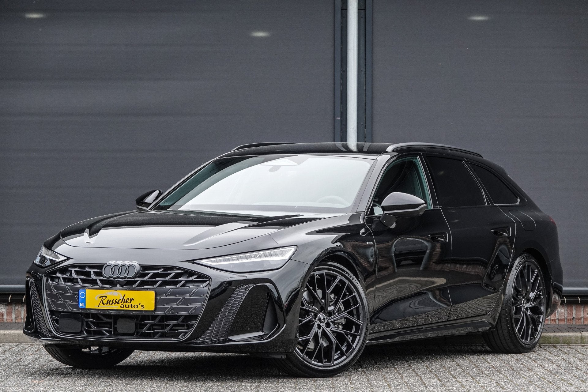 Audi A6 Avant Edition One | e-hybrid 299Pk | Quattro | Plug-, Automaat, Gebruikt, Zwart, 4 cilinders