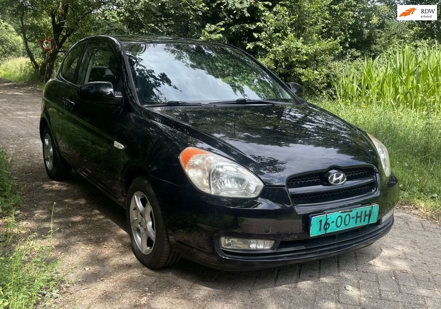 Hyundai Accent 1.6i Airco Nieuwe APK inruil is mogelijk, Auto's, Hyundai, Voorwielaandrijving, Accent, Gebruikt, 1599 cc