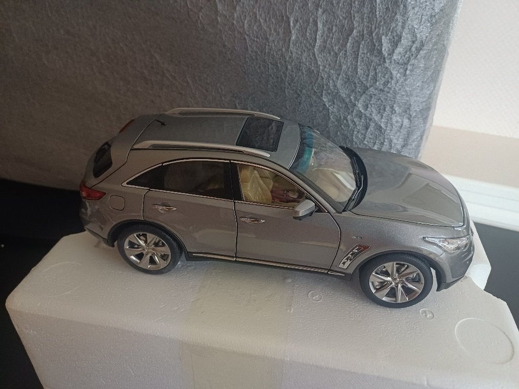 Infiniti FX 50 S V8 2009 Liquid Platinum Paudi models, Hobby en Vrije tijd, Ophalen of Verzenden, Nieuw, Auto, Overige merken