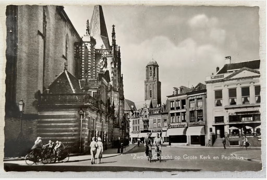 Oude Ansichtkaart - Zwolle - Gezicht op Gr. Kerk en Peperbus, Verzamelen, Ophalen of Verzenden, Voor 1920, Gelopen, Overijssel