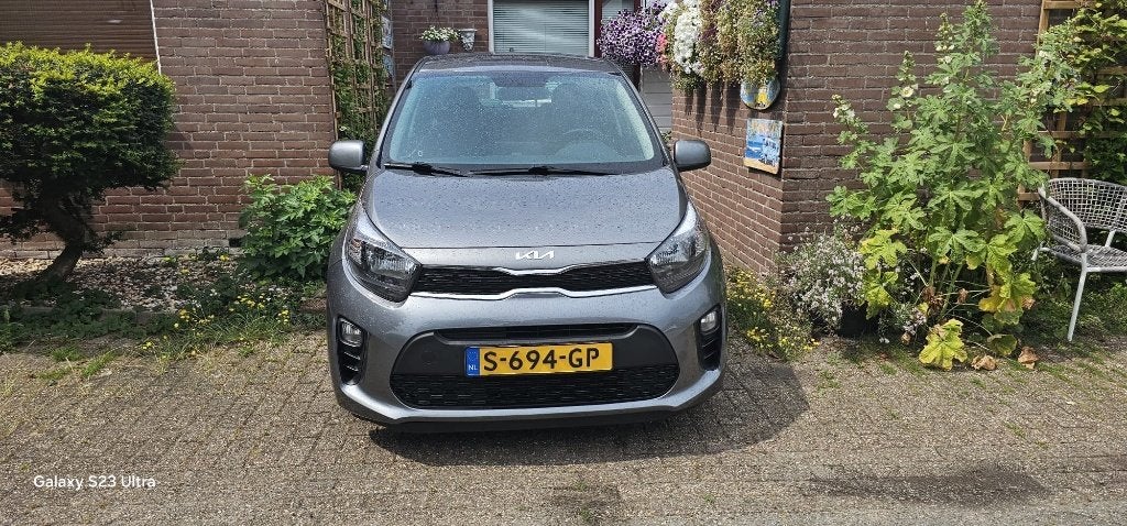 Kia Picanto 1.0 DPi AMT 67pk 4-zits 2023 Grijs, Auto's, Kia, Voorwielaandrijving, 4 cilinders, 4 stoelen, Leder en Stof