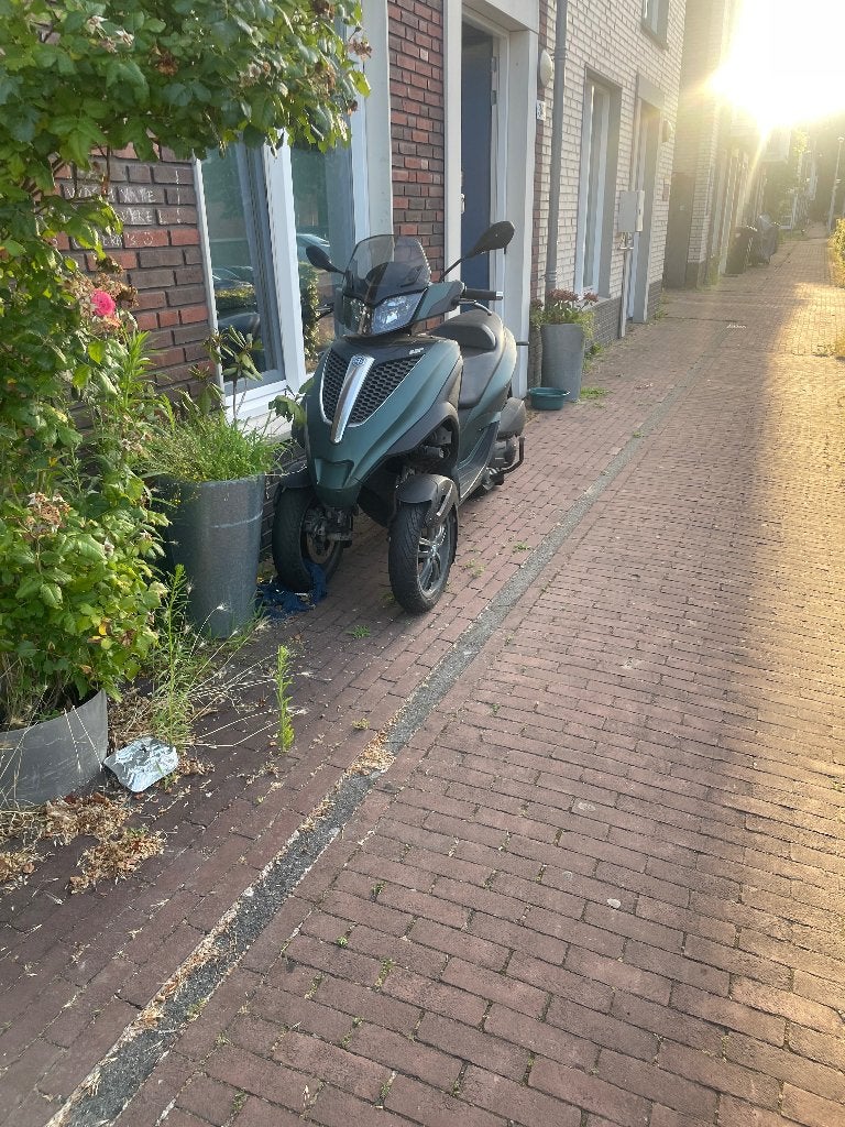 Piaggio mp3, Fietsen en Brommers, Scooters | Piaggio, Gebruikt, Overige modellen, Benzine, Ophalen