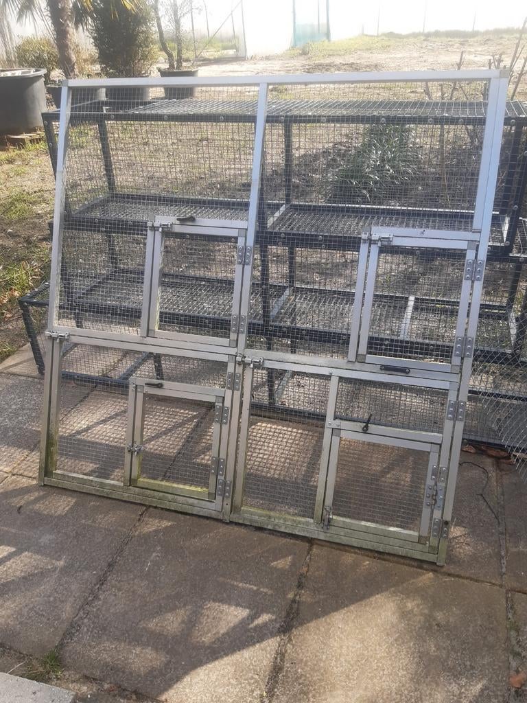 Element met 4 deurtjes, Ophalen, Gebruikt, Aluminium, Volière