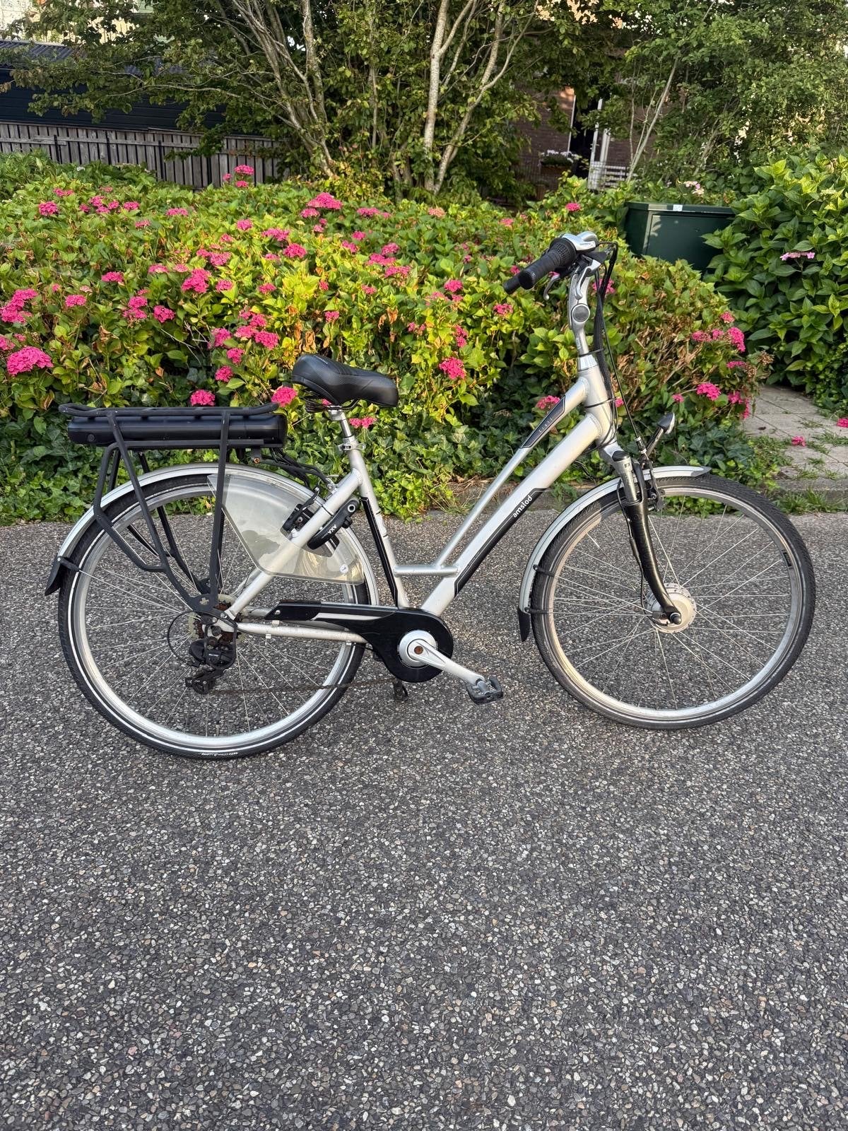 Amslod Elektrische fiets - Comfortabel en betrouwbaar, Fietsen en Brommers, Gebruikt, 51 tot 55 cm, 30 tot 50 km per accu, Ophalen