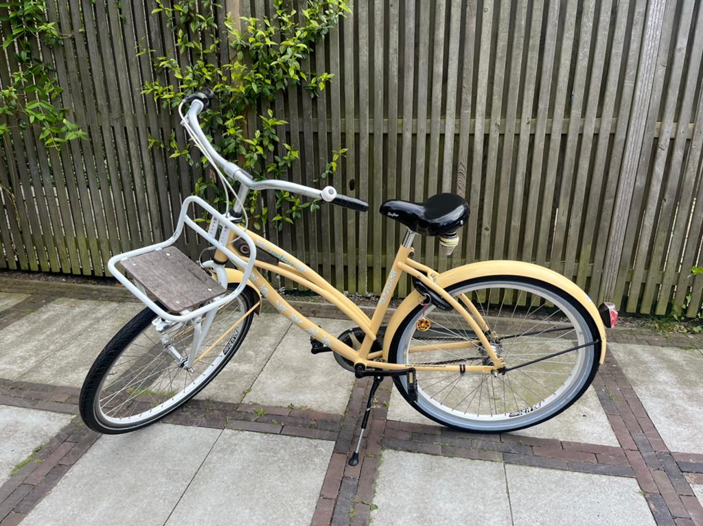 Cortina damesfiets, Fietsen en Brommers, Fietsen | Dames | Damesfietsen, Overige merken, Terugtraprem, Gebruikt, Versnellingen