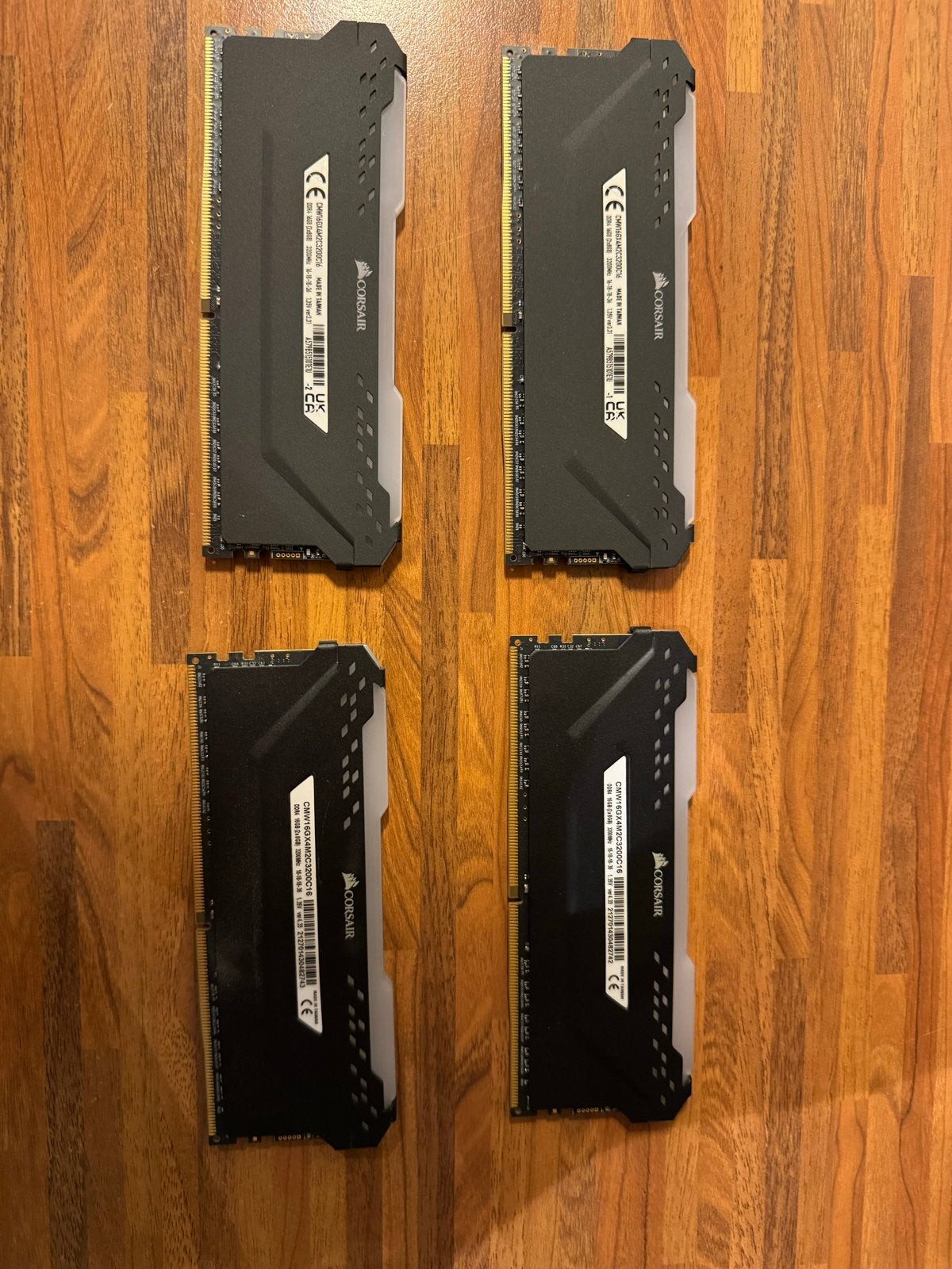 Corsair Vengeance RGB Pro 32GB (4x8GB) DDR4 3200MHz RAM, Computers en Software, RAM geheugen, 32 GB, Verzenden, DDR4, Zo goed als nieuw