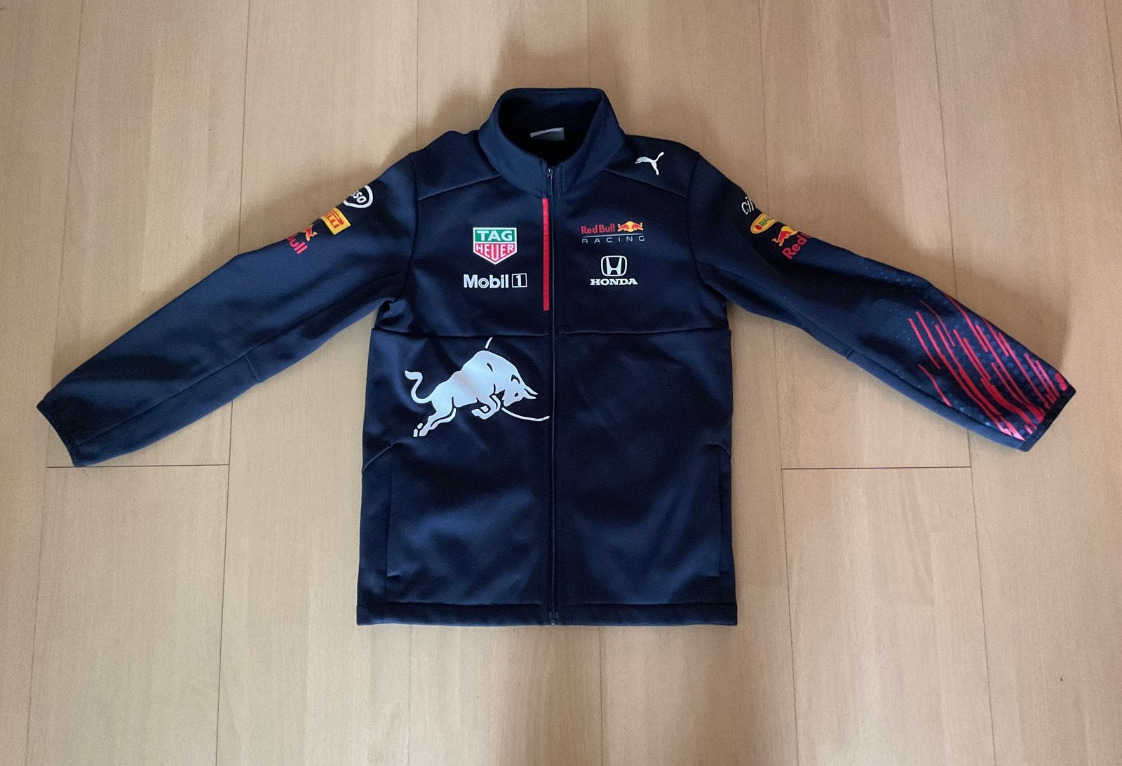 Puma Red Bull vestje maat 128, Ophalen of Verzenden, Zo goed als nieuw, Jongen of Meisje, Trui of Vest