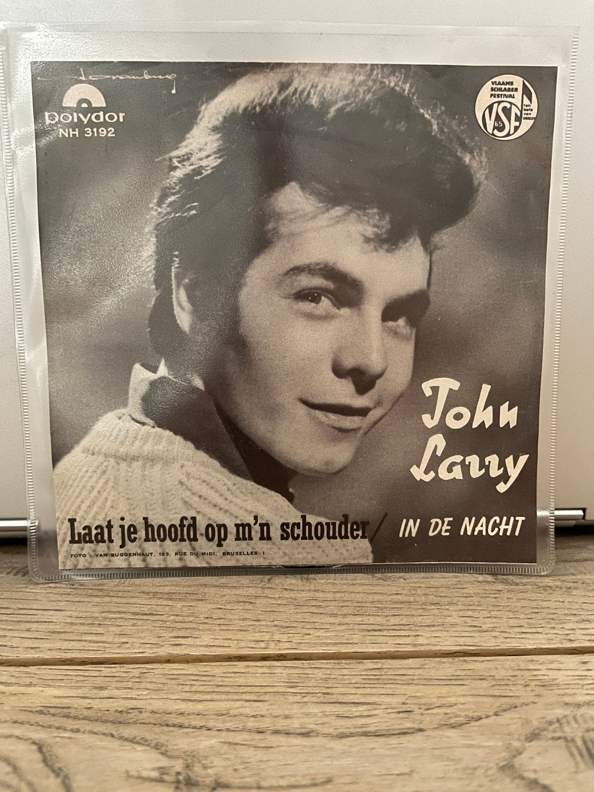 John Larry (België) - Laat je hoofd op mijn schouder / In de, 7 inch, Zo goed als nieuw, EP, Schlager