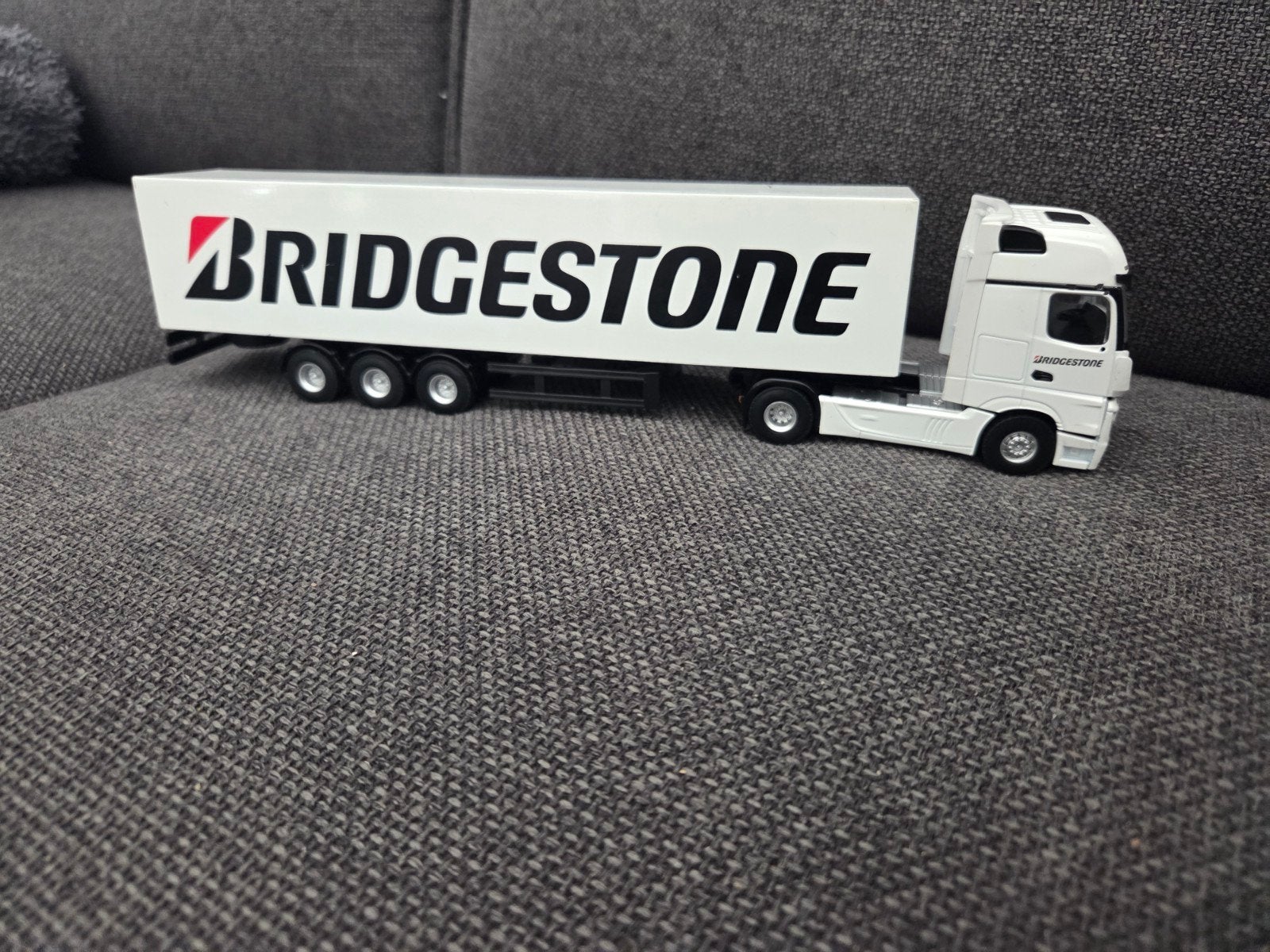 Bridgestone Vrachtwagen Model, Hobby en Vrije tijd, Modelbouw | Auto's en Voertuigen, Gebruikt, Truck, 1:50 of kleiner, Overige merken