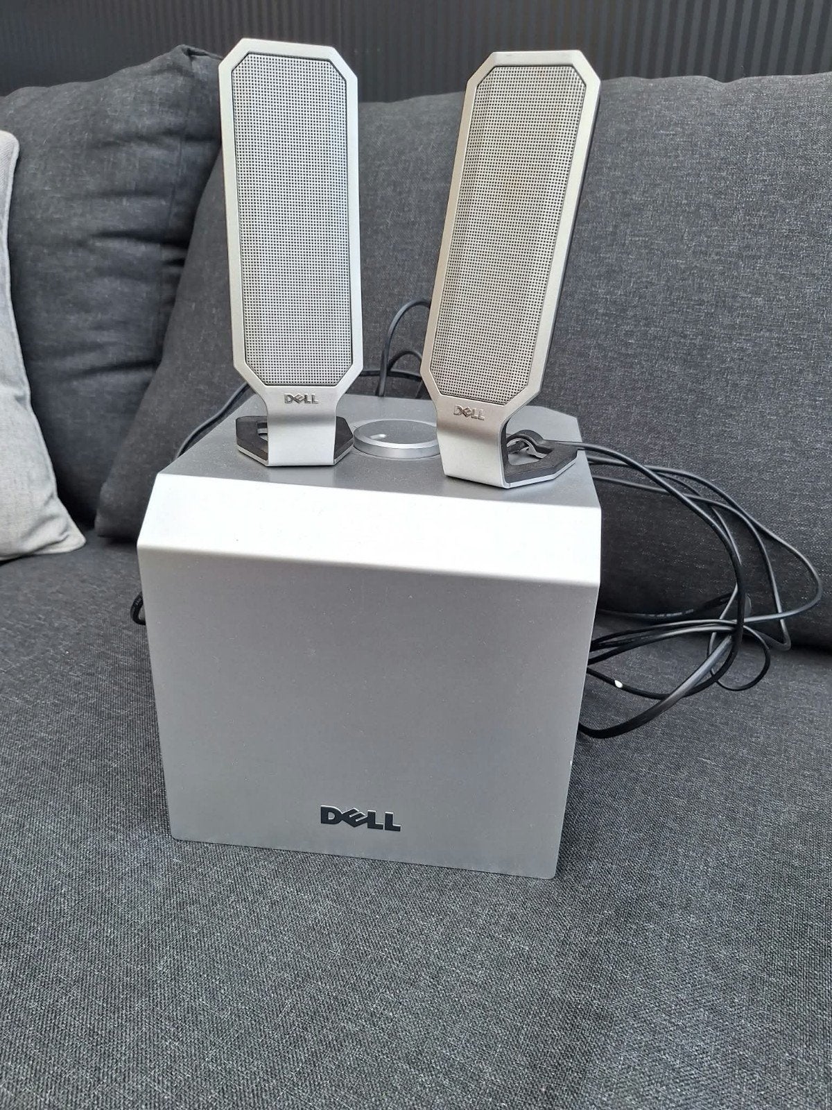Dell Subwoofer met 2x 30 Watt Satelliet Speakers, Ophalen of Verzenden, Gebruikt, Audiokanaal 2.1, Dell