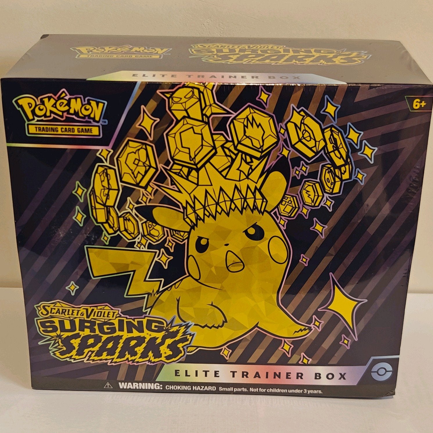 Surging sparks elite trainer boxen sealed, Ophalen of Verzenden, Nieuw, Boosterbox, Foil