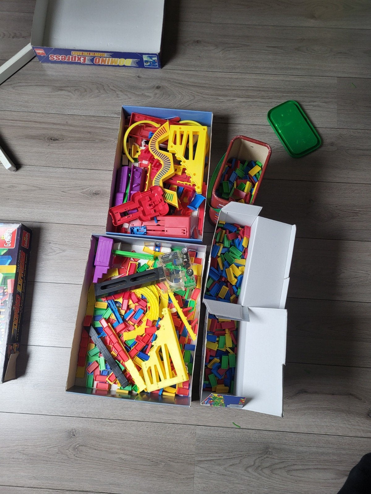 Grote set domino met stapelmachine en trappen, Ophalen