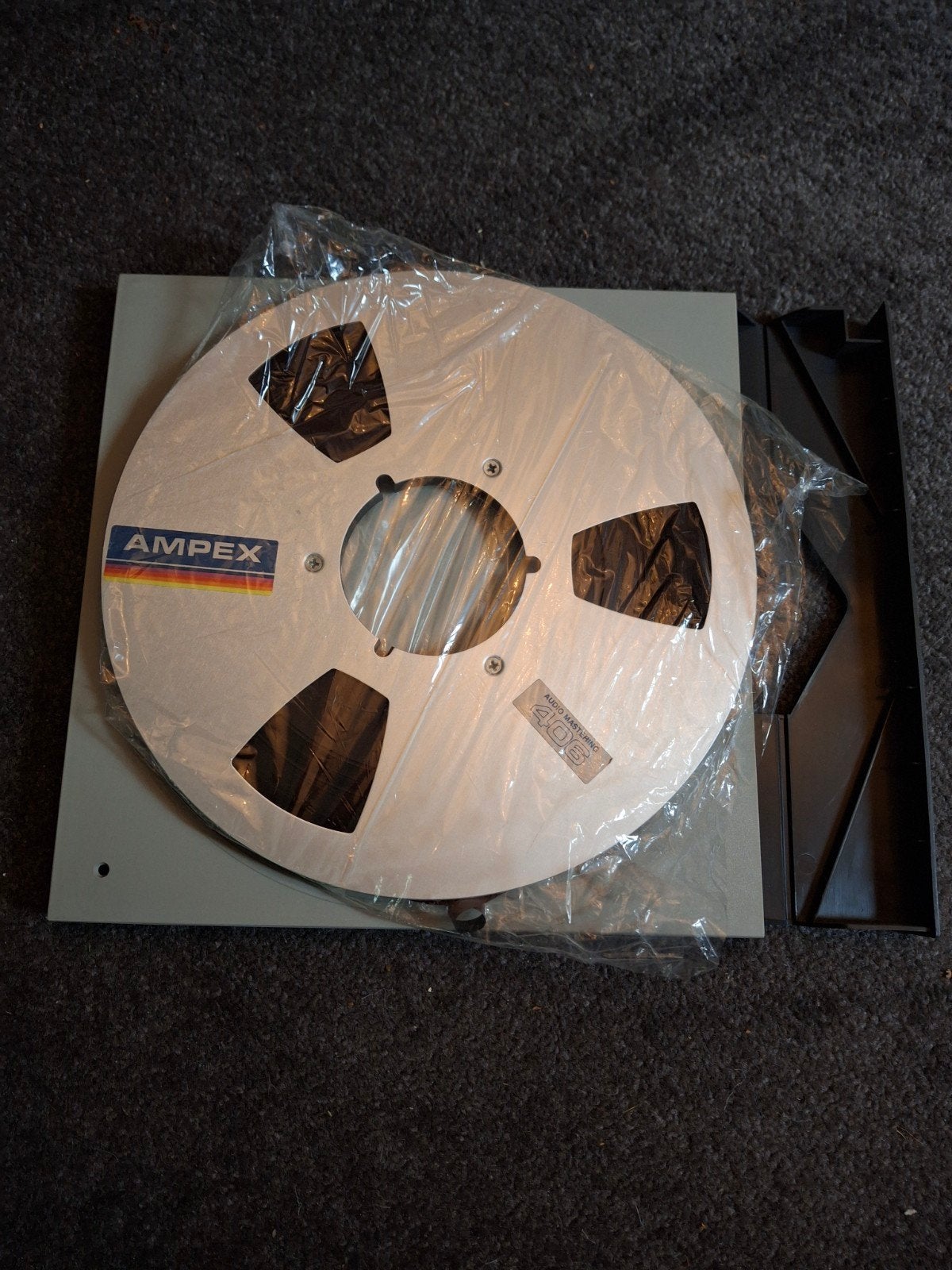 Revox box met Ampex band, Ophalen of Verzenden, Onderdeel, Met stofkap