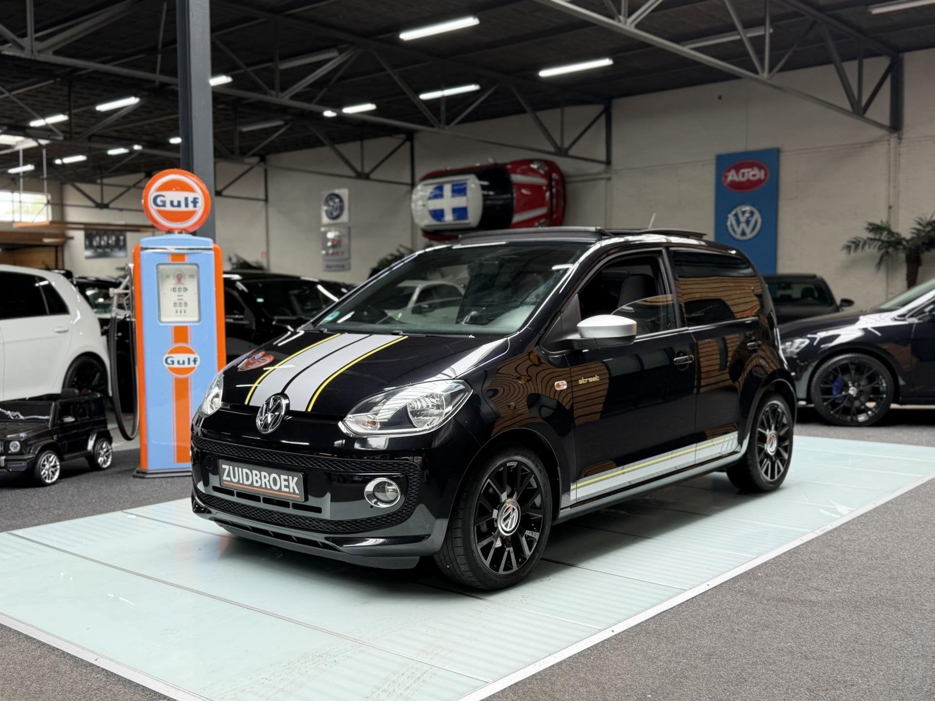 Volkswagen up! 1.0 Street up! Pano | Leer | Airco | Navi, Auto's, Gebruikt, Up!, Zwart, Origineel Nederlands