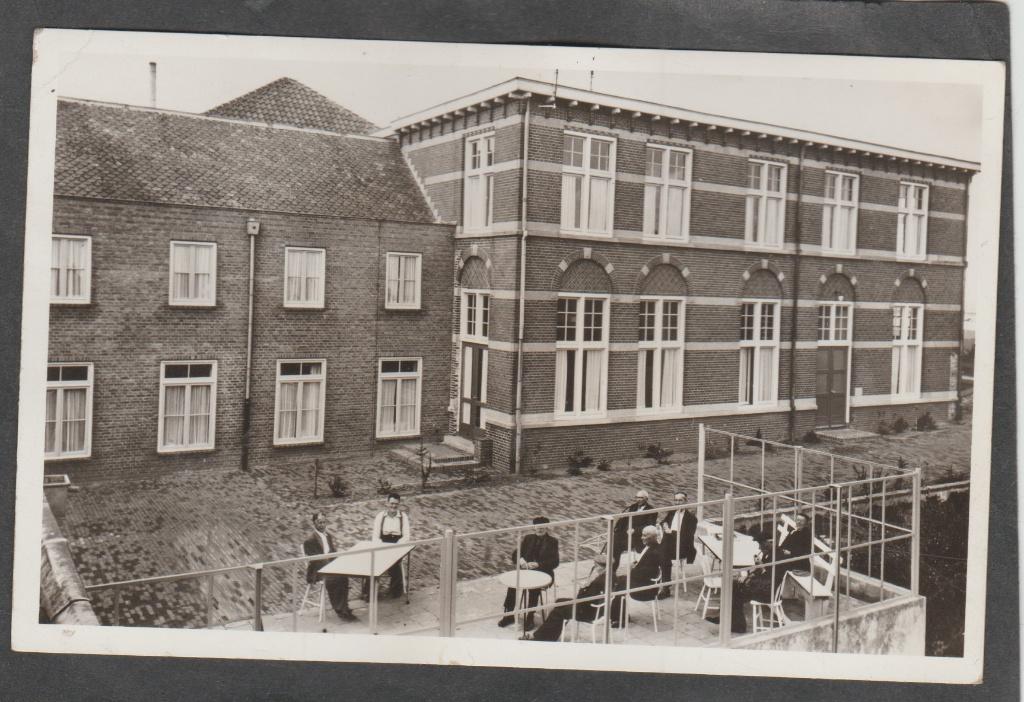 oyen bij oss  st.jozef   bejaardentehuis de herenafdeling, Verzenden, 1940 tot 1960, Gelopen, Noord-Brabant