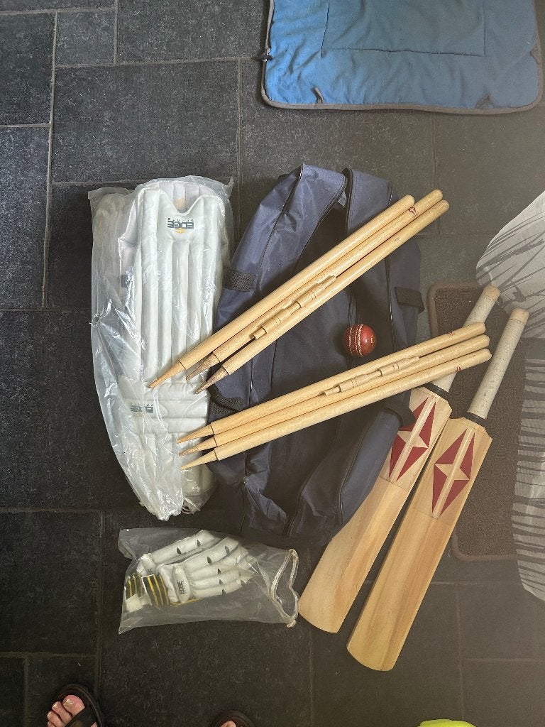 Cricketset, Verzenden, Zo goed als nieuw