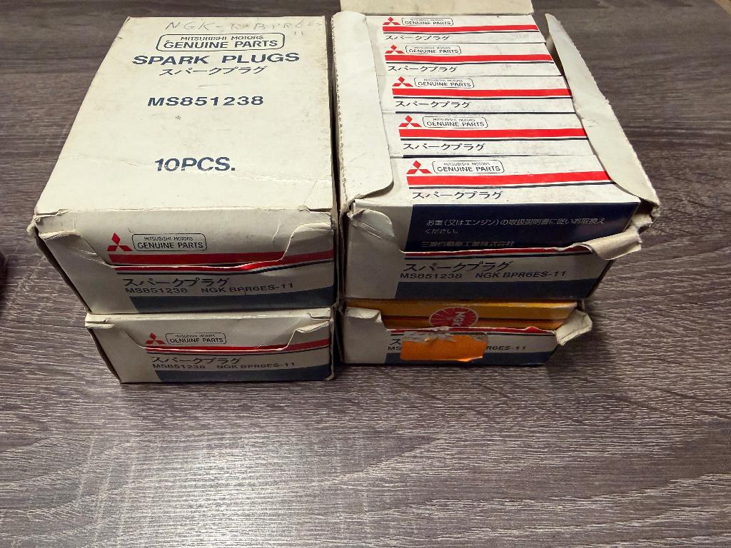 Partij NOS bougies NGK / Mitsubishi OEM / Champion / Denso, Auto-onderdelen, Motor en Toebehoren, Ophalen of Verzenden, Nieuw