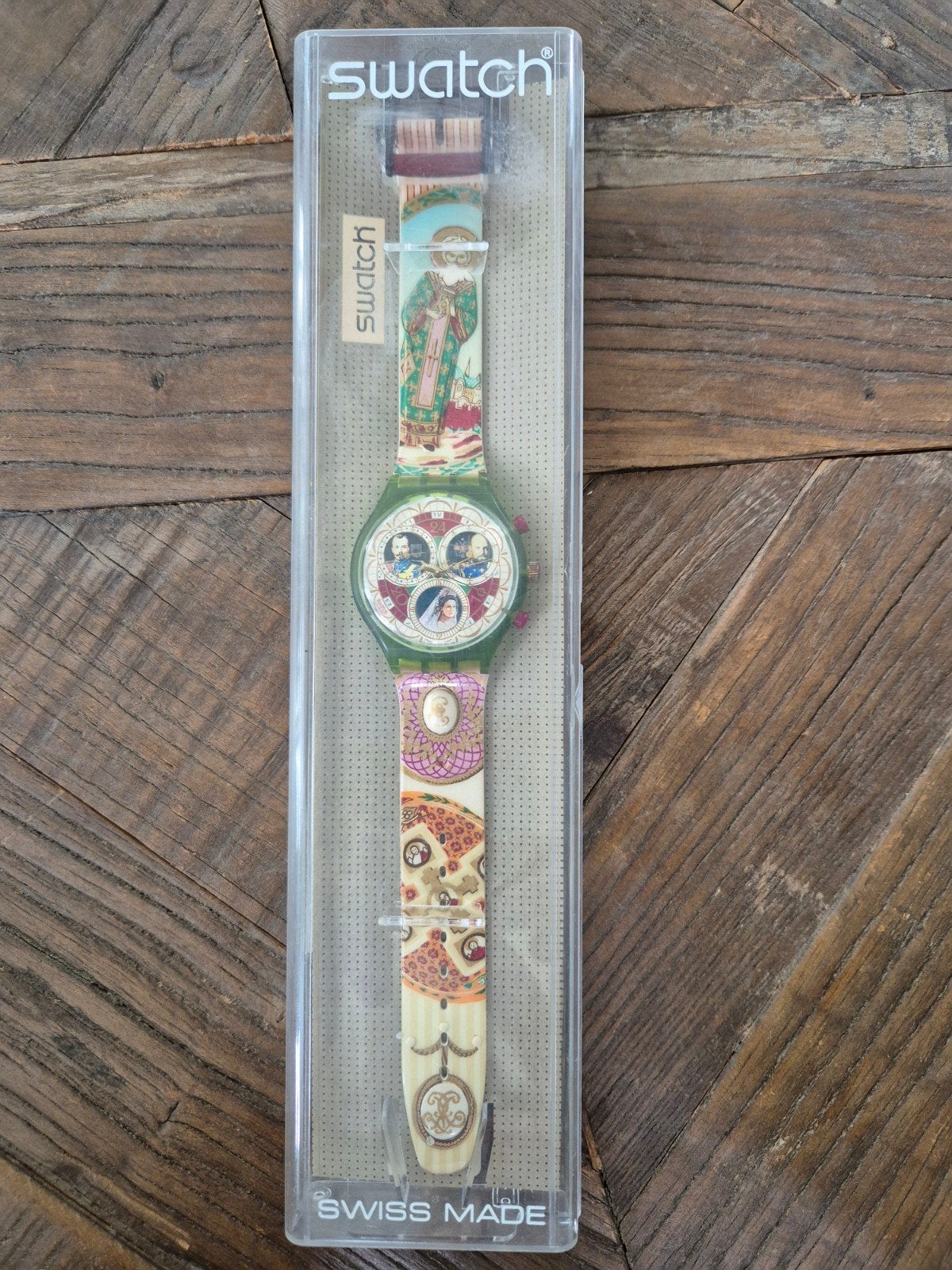 Swatch chrono russian treasury - collectors item., Kunststof, Swatch, Nieuw, Kunststof