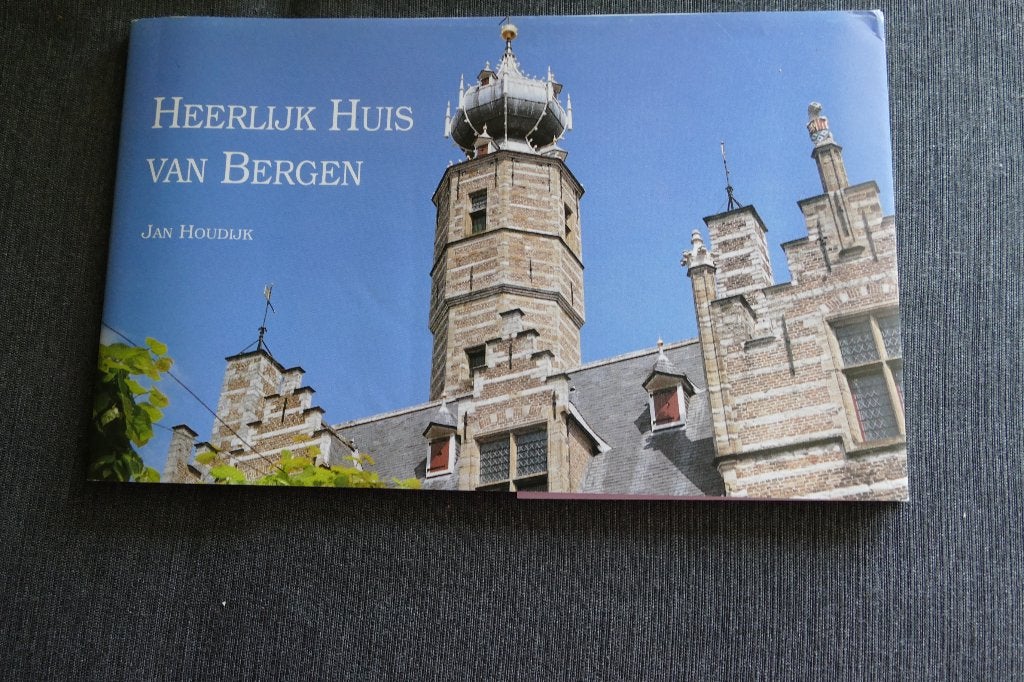 Jan Houdijk - Heerlijk Huis van Bergen, Ophalen of Verzenden, Zo goed als nieuw