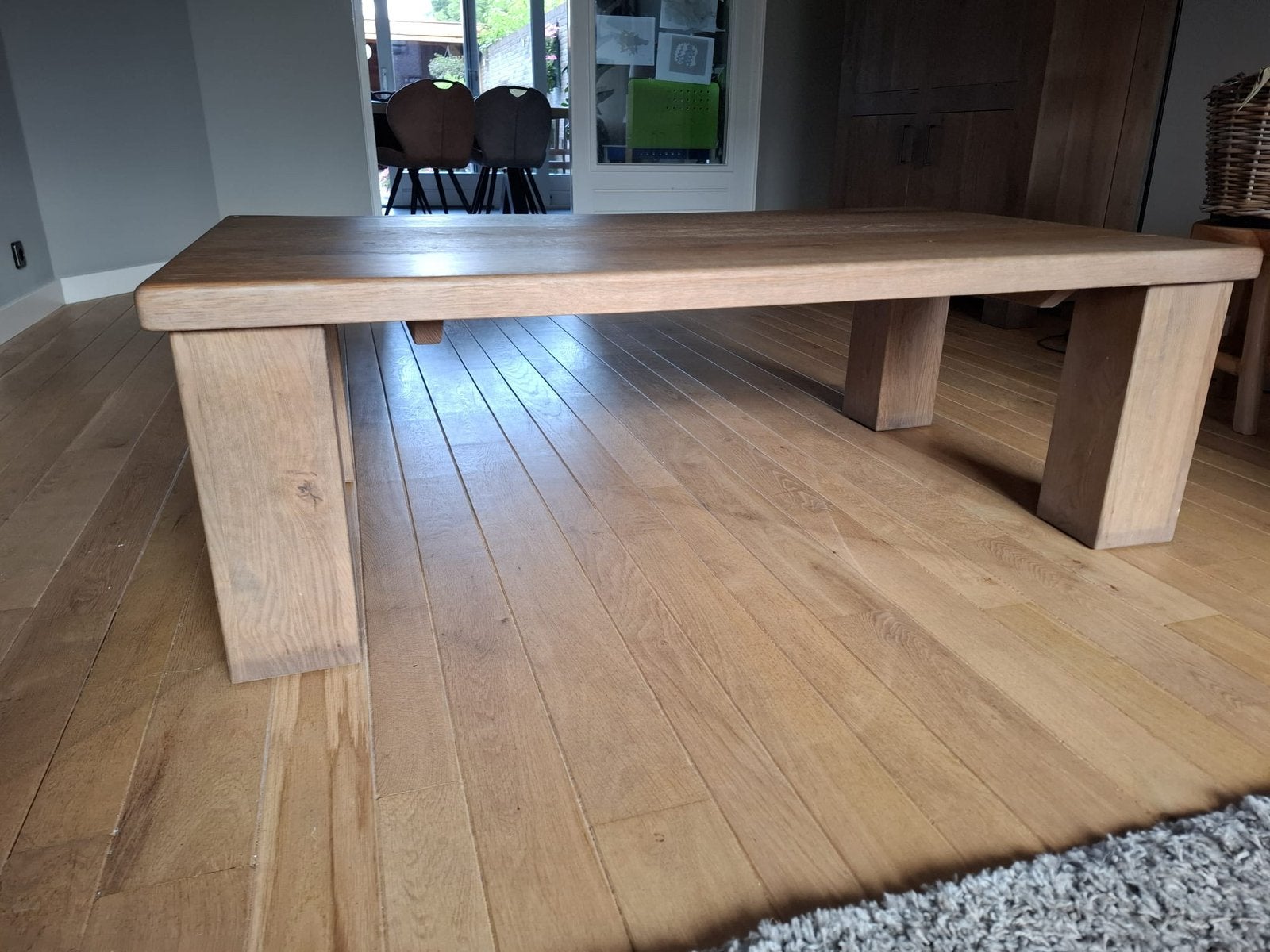 Zwaar massief eiken salontafel, Ophalen, 100 tot 150 cm, 50 tot 100 cm, Zo goed als nieuw
