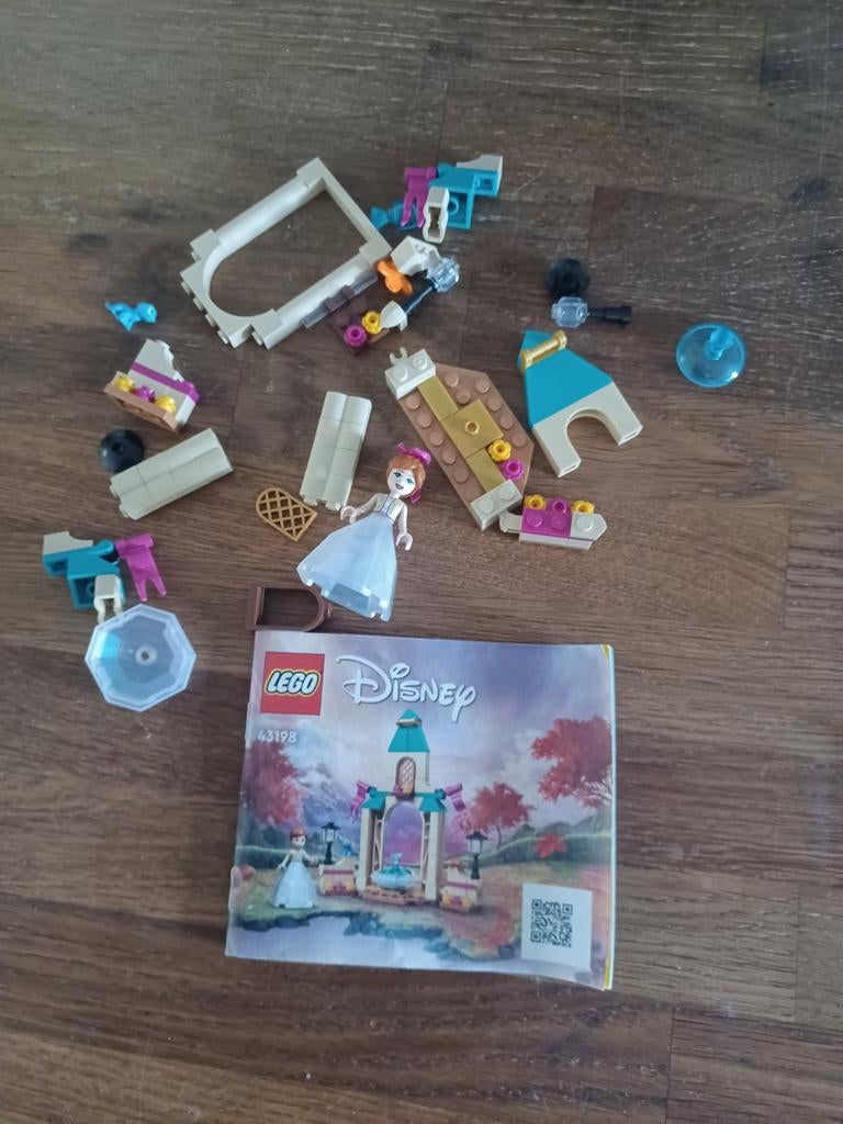 Lego Disney 43198 Binnenplaats van Anna's kasteel, Ophalen, Gebruikt, Lego