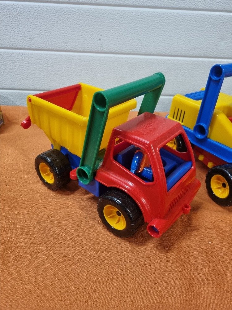 kiepwagen  en graafmachine lena, Ophalen of Verzenden, 'T Olde Gre-j, Info@toldegrej.nl, Endepoelstraat 20f Didam
