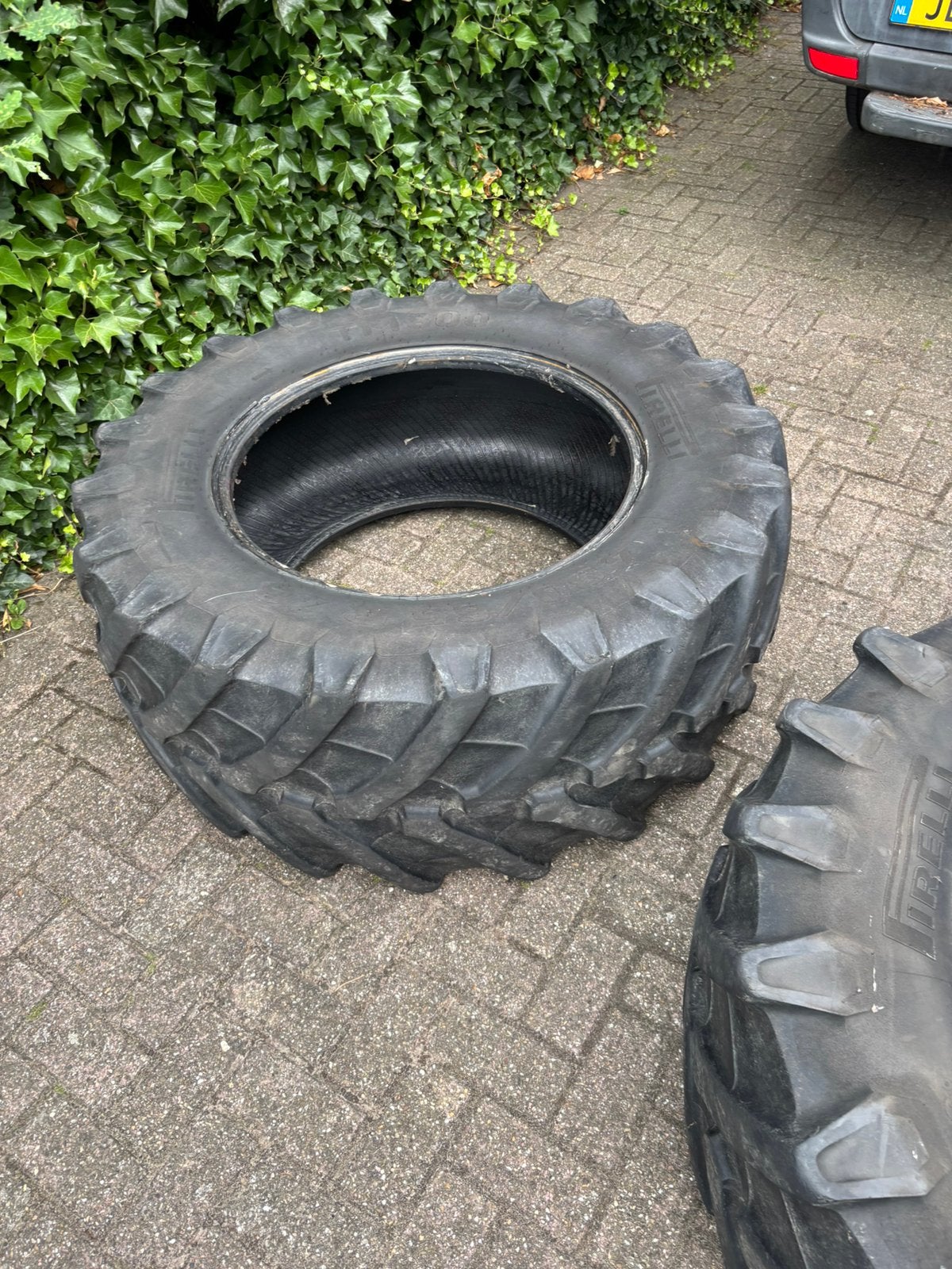 480/65r28 pirelli tm 800, Ophalen