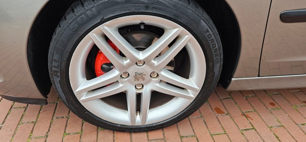 Foto 15 van Peugeot 207 CC 1.6 VTi | leer airco elec kap nederlandse aut