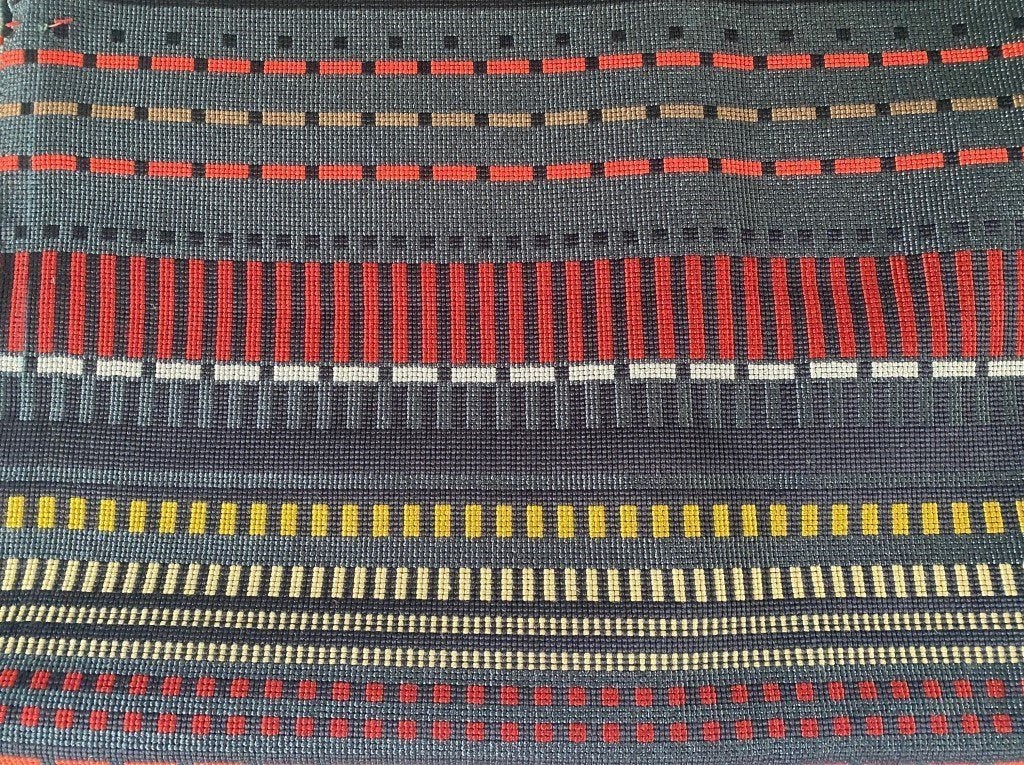 Maharam Point 007 by Paul Smith; 2x restant meubelstoffen, Overige materialen, Overige kleuren, 120 cm of meer, Nieuw